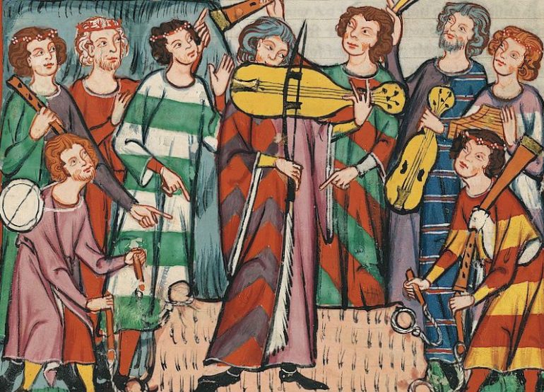 Músics medievals amb diferents instruments